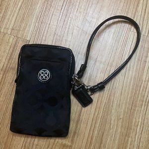 Coach Keyper Wristlet EUC